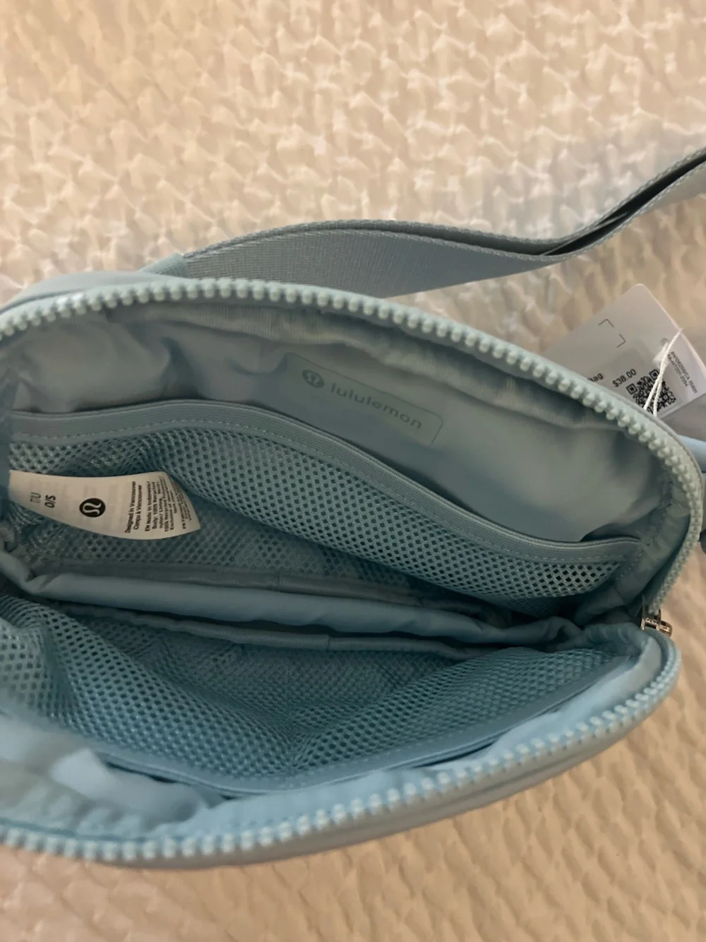 Lululemon Everywhere Belt Bag 1L Foam Cloud